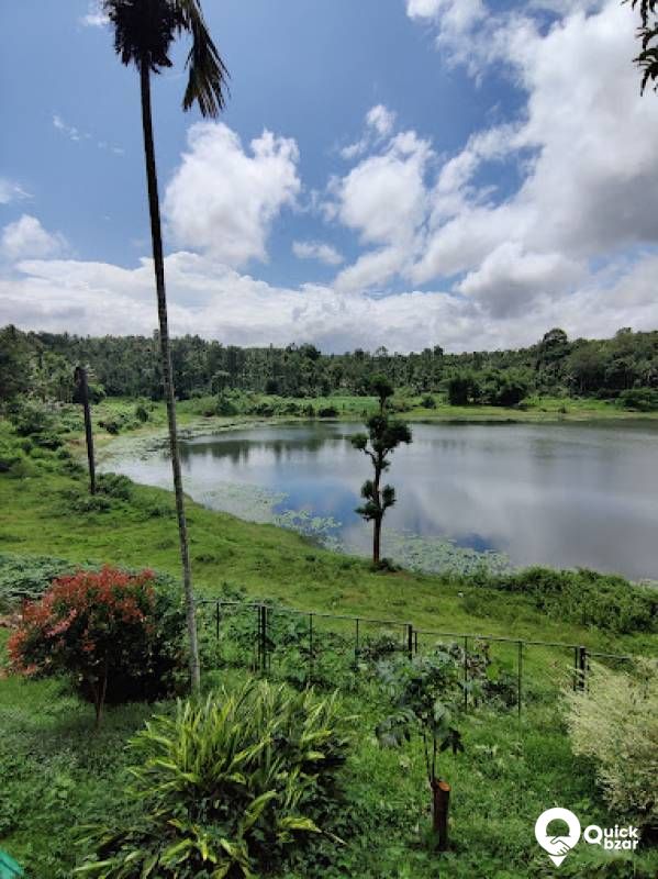 R27W  KVS  WATERFRONT SIX BEDROOM VILLA