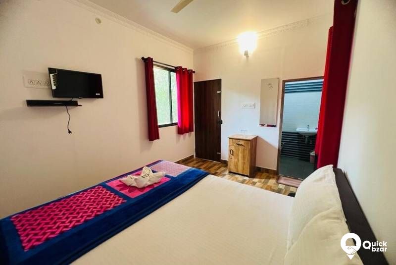 R106M CHM TREE HOUSE