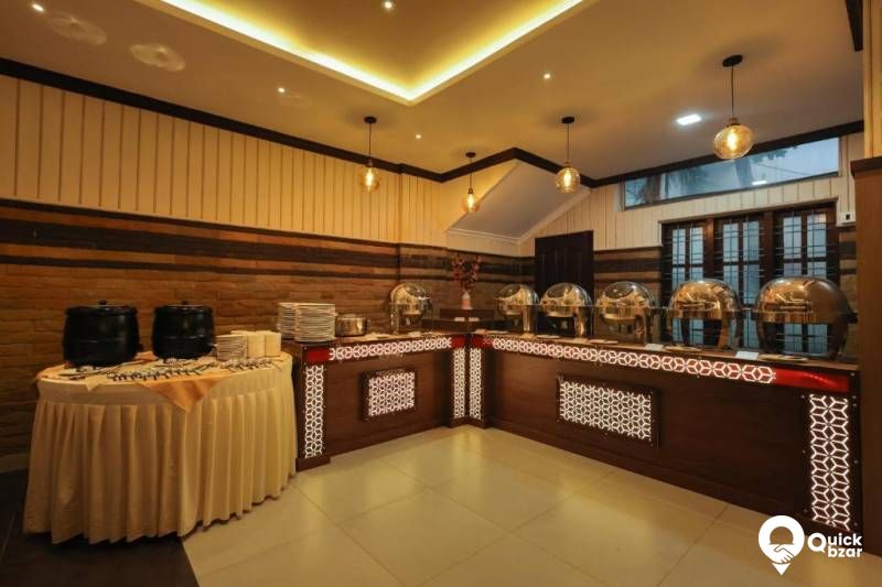 R32W BL HGR LUXURY SUITE