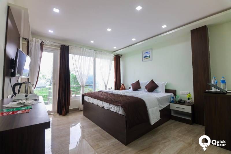 R10V BBR  ROYAL SUIT ROOM