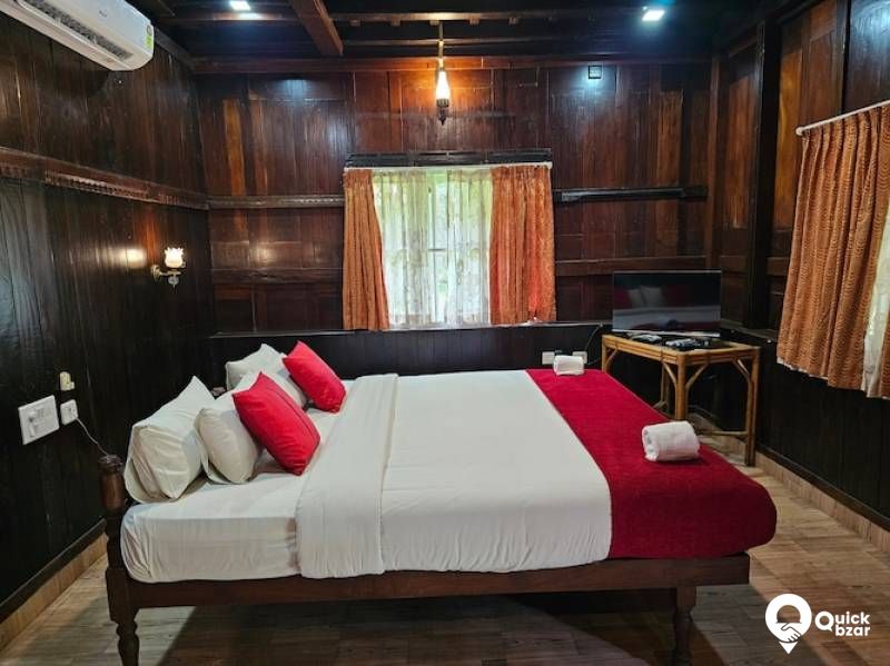 R6KVLM BL GOC WOODEN COTTAGE