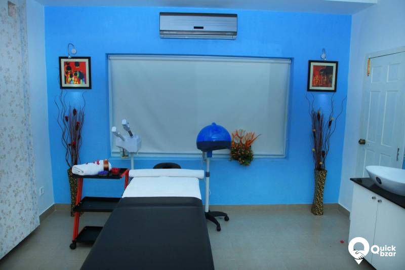 R32W GG LUXUARY ROOM A/C