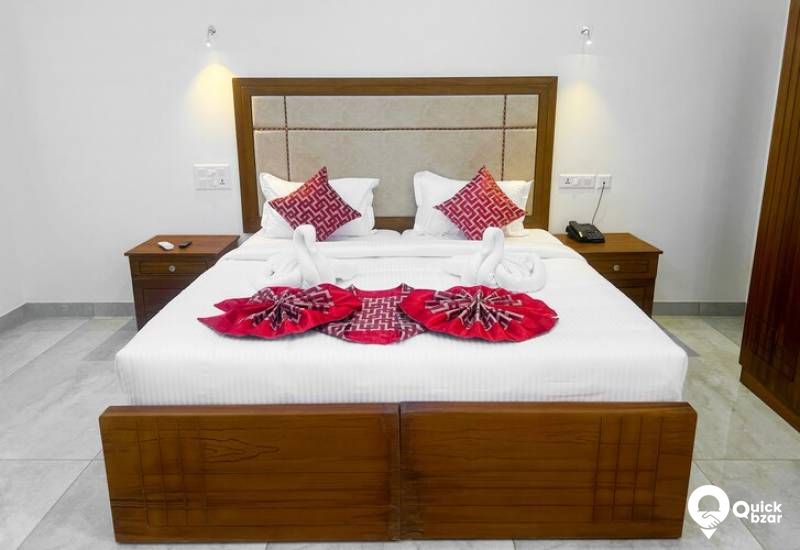 R8VRK SSR DELUXE ROOMS WITH GARDEN VIEW