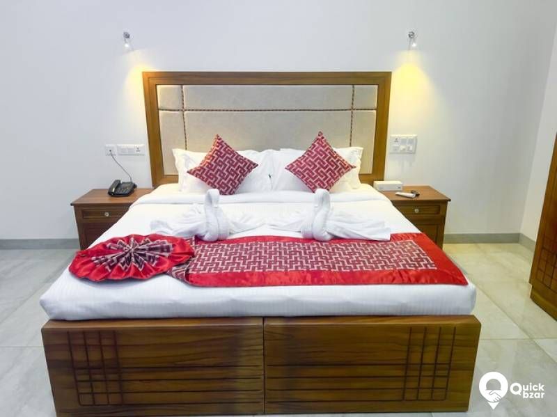 R8VRK SSR DELUXE ROOMS WITH GARDEN VIEW