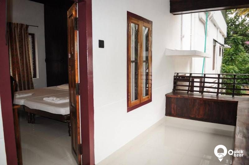 R9VRK RPR DELUXE A/C POOL VIEW ROOM