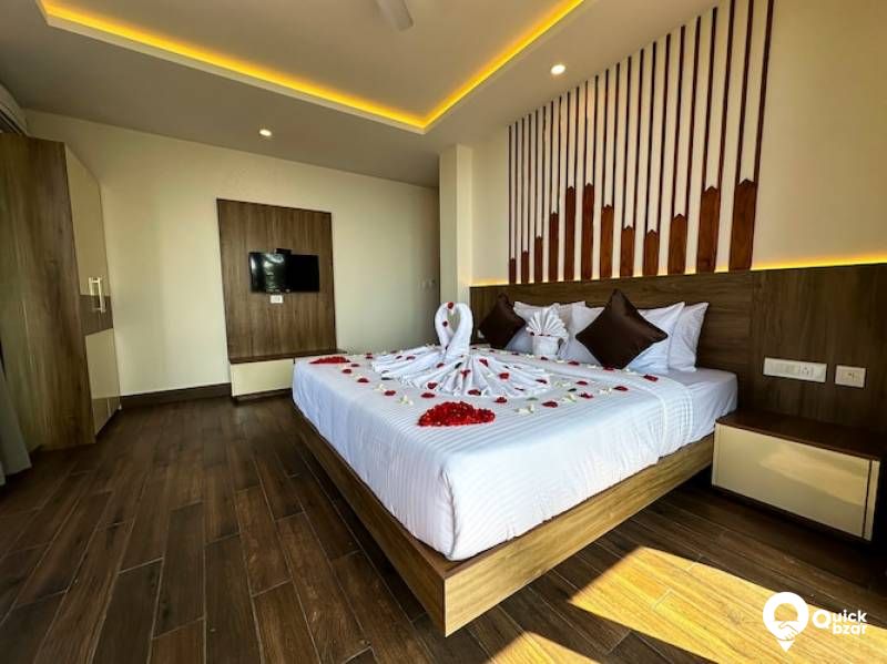 R75M KWM MYSTIC VALLEY VIEW ROOM WITH BALCONY