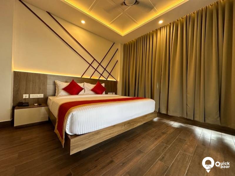 R75M KWM MYSTIC VALLEY VIEW ROOM WITH BALCONY