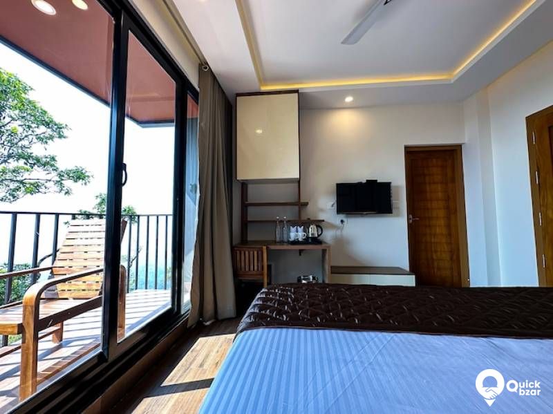 R75M KWM MAJESTIC VALLEY VIEW ROOM WITH BALCONY