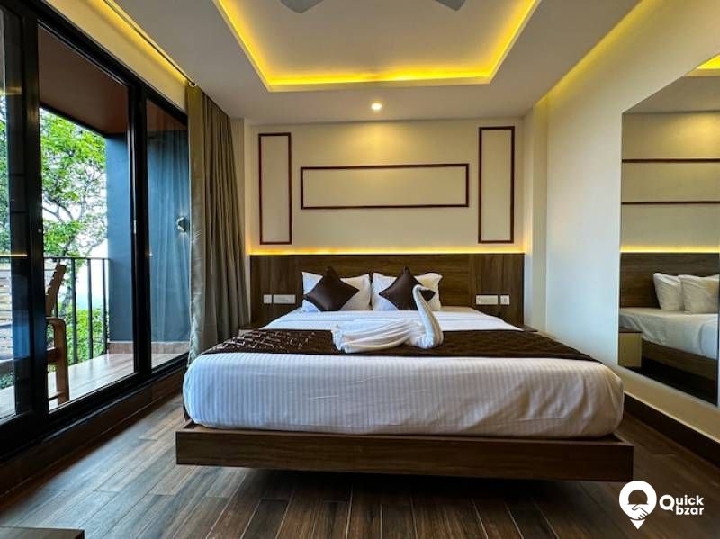 R75M KWM MAJESTIC VALLEY VIEW ROOM WITH BALCONY