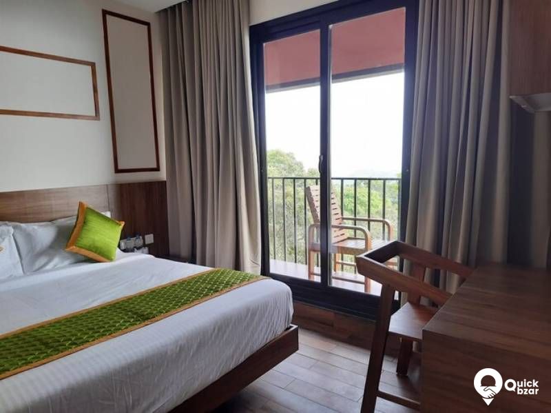 R75M KWM MAJESTIC VALLEY VIEW ROOM WITH BALCONY