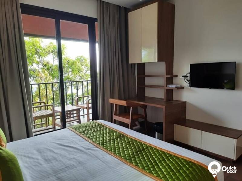 R75M KWM MAJESTIC VALLEY VIEW ROOM WITH BALCONY