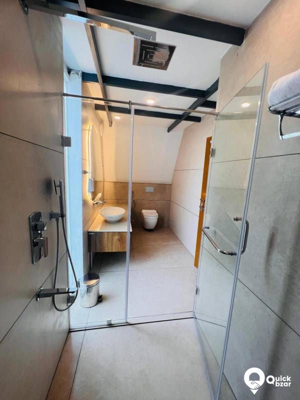 R12V TM A FRAME COTTAGE