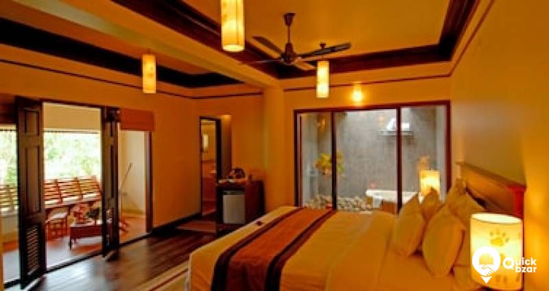 R4T IGH TEC HONEYMOON SUITE