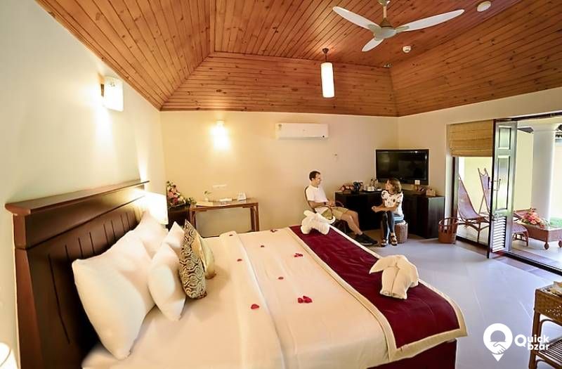 R4T IGH TEC GARDEN SUITE ROOM