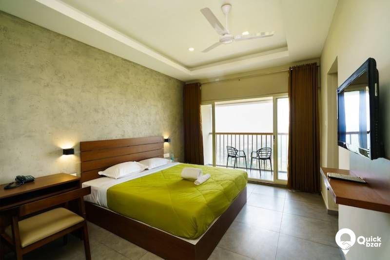 R112M WPM DELUXE BALCONY ROOM