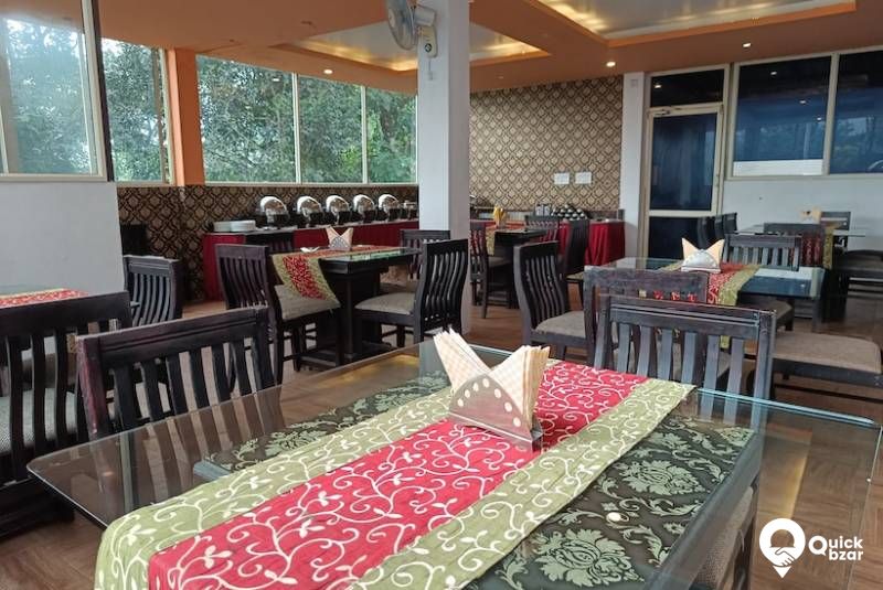 R113M GT FAMILY ROOM