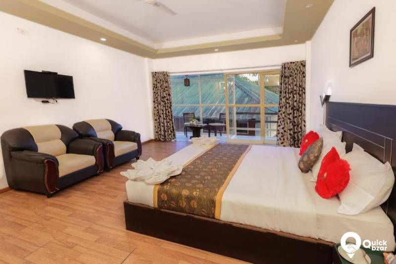 R113M GT FAMILY ROOM