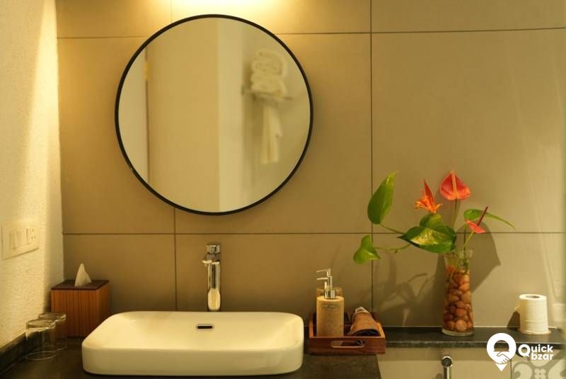 R7TH CCBX SUITE ROOM