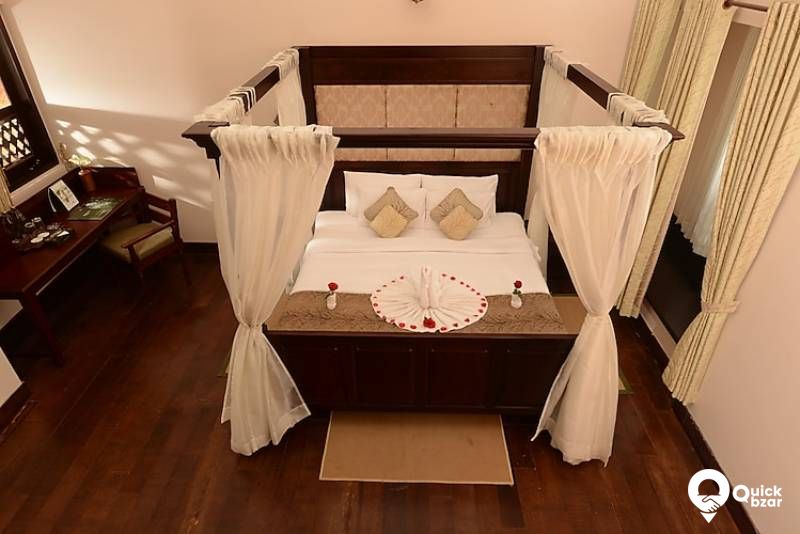 R8TH GWR RITHIKA (HONEYMOON VILLA WITH PLUNGE POOL )