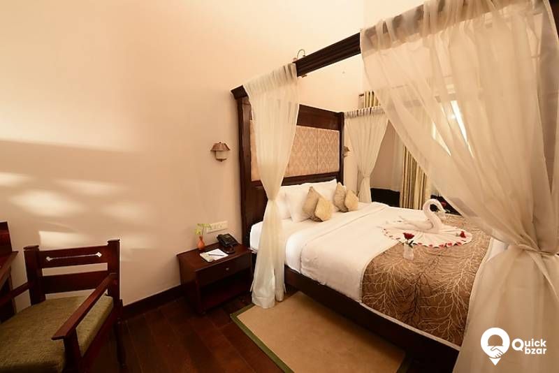 R8TH GWR RITHIKA (HONEYMOON VILLA WITH PLUNGE POOL )