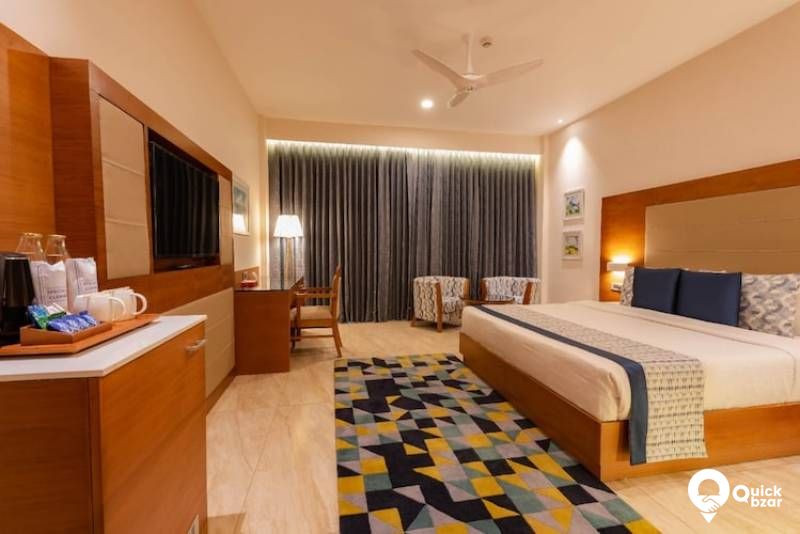 R115M VM HAMILTON VIEW ROOM
