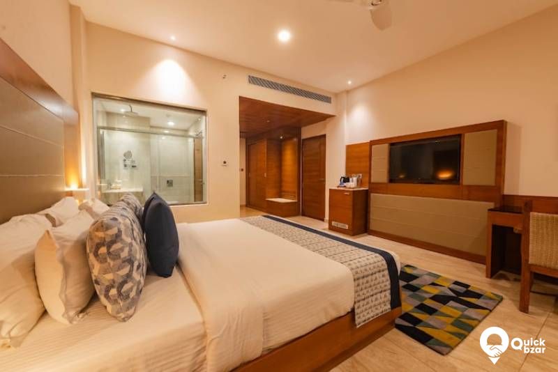 R115M VM HAMILTON VIEW ROOM