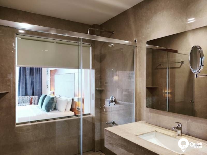 R115M VM HAMILTON VIEW ROOM