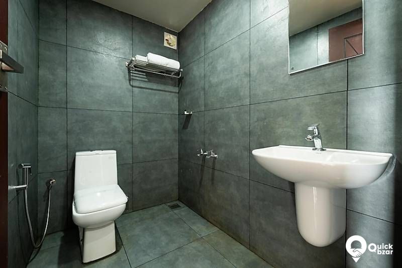 R119M  CABIN WITHOUT UPPER DECK