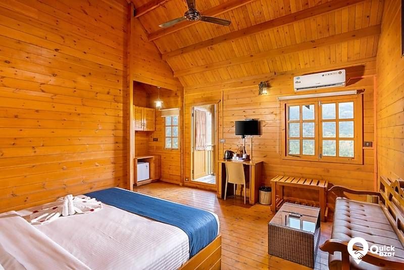 R123M ECAE VALLEY VIEW WOODEN HOUSE A/C