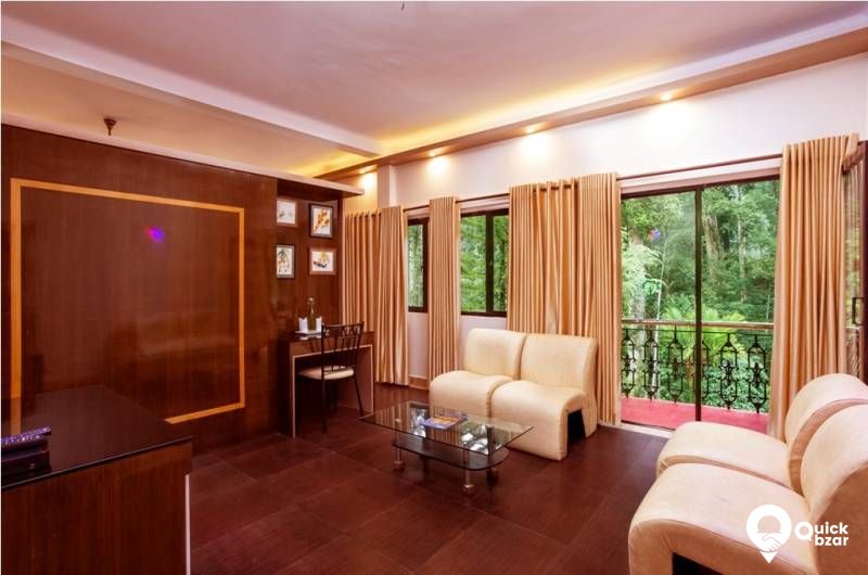 R126 FHR FOREST VIEW ROOM