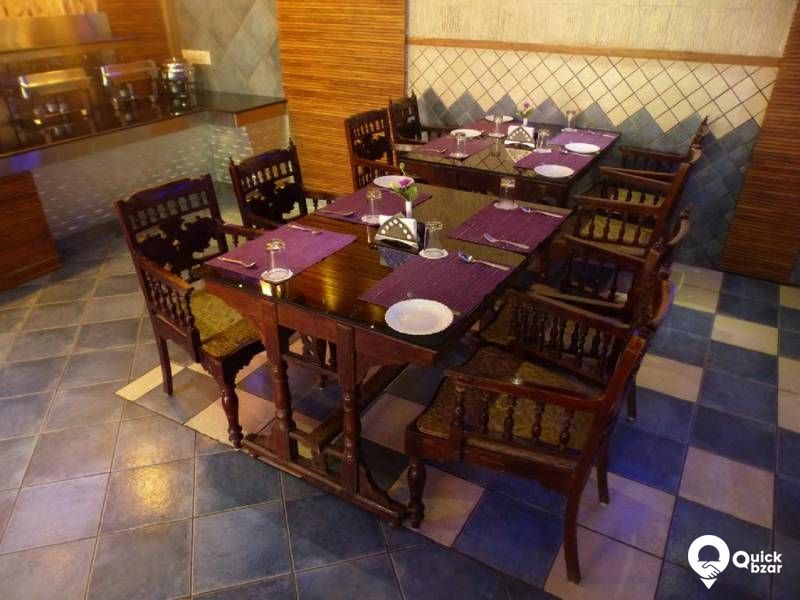 R126M FHR EXECUTIVE ROOM