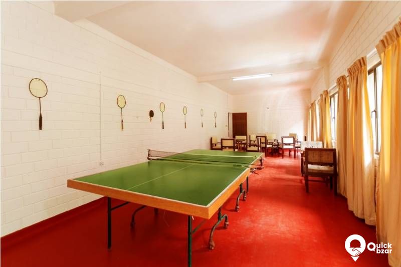 R126M FHR EXECUTIVE ROOM