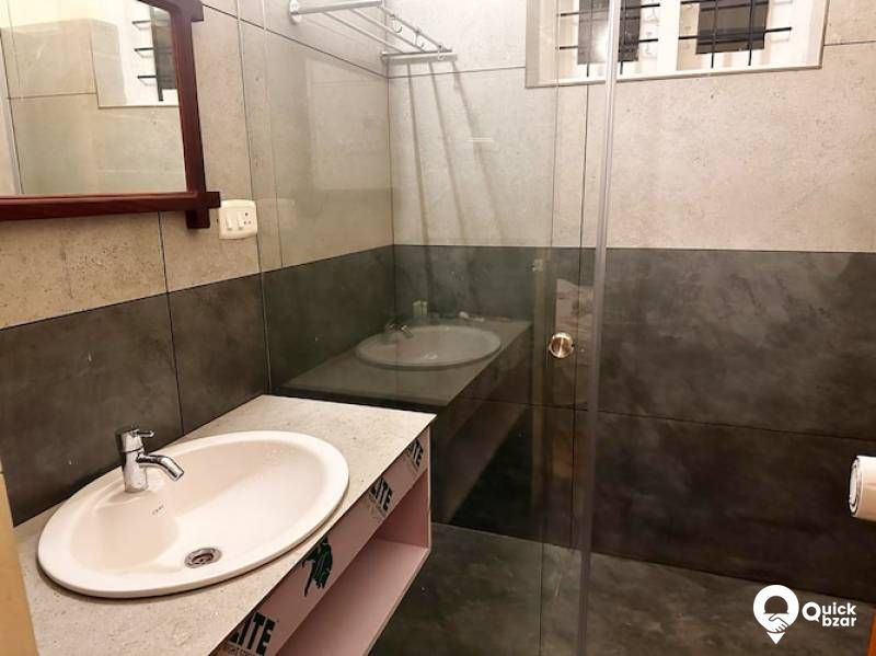 R127M GR FW WATER VIEW COTTAGE