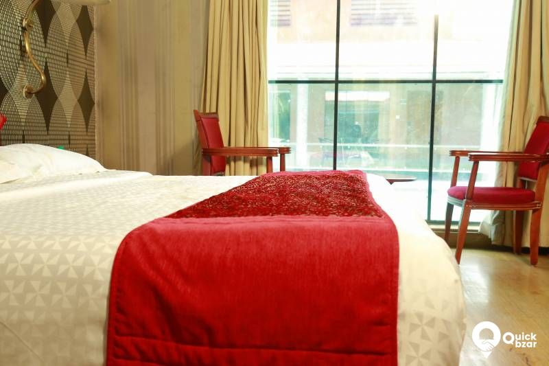 R8K SAJE CLUB ROOM