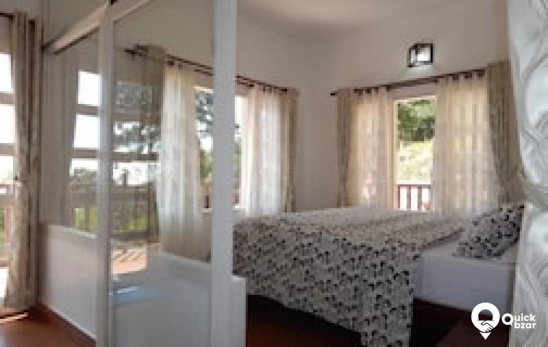 R134M OBM EDEN COTTAGE