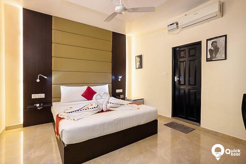 R139M SELR DELUXE AC ROOM