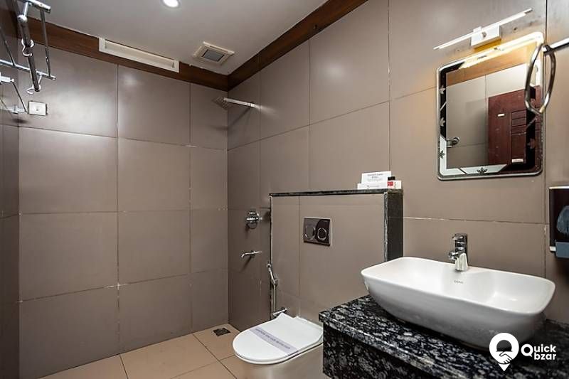 R1329M SELR PREMIUM AC ROOM