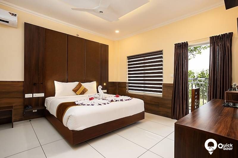 R139M SELR HONEYMOON SUITES