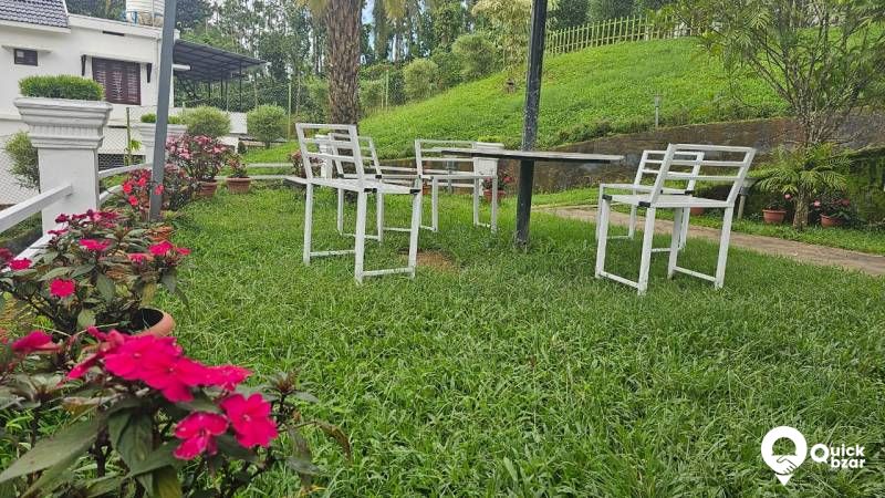 R43W GAR  A/C COTTAGES