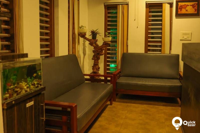R43W GAR  A/C COTTAGES