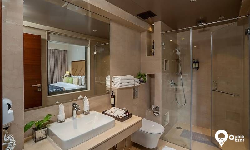 R10KVLM USLBH LOUNGE SUITE