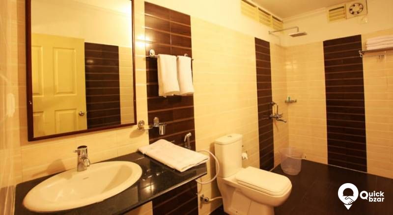 R147M TWM CLIF EDGE HONEYMOON COTTAGE