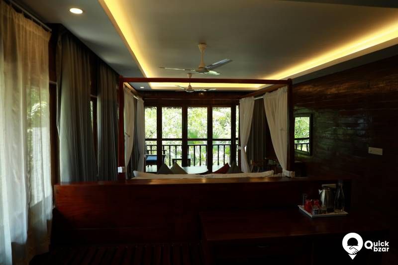 R11VRK VLBE JACUZZI ROOM