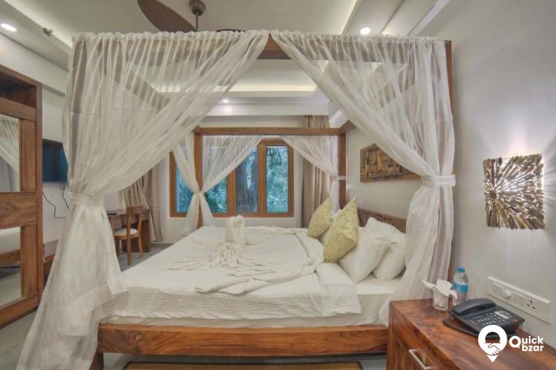 R12VRK ECBR SEA VIEW DELUXE ROOM