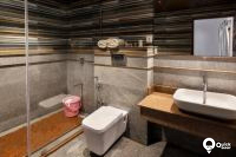 R12VRK ECBR SEA VIEW SUITE