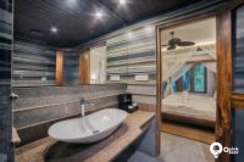 R12VRK ECBR SEA VIEW SUITE