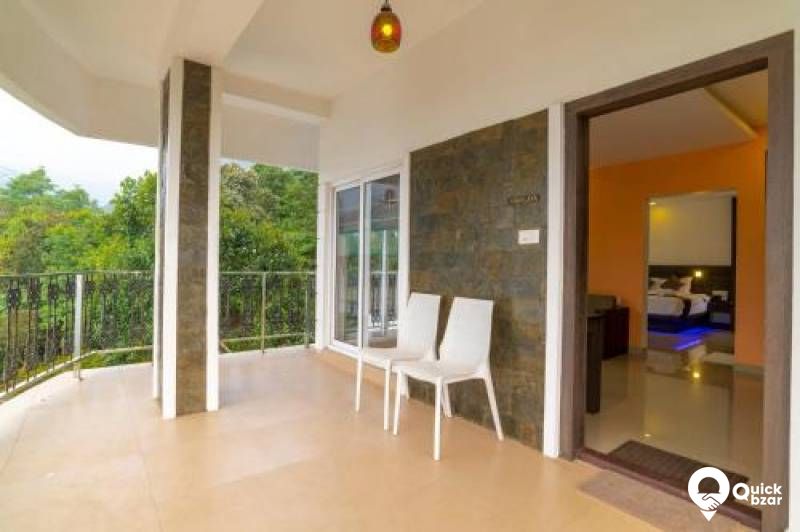 R148M THM DELUXE ROOM