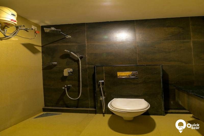 R148M THM DELUXE ROOM