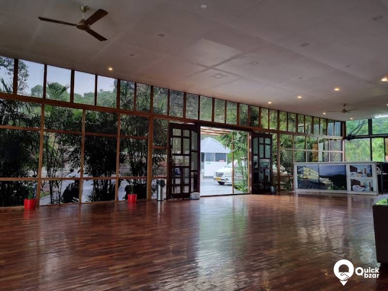 R147M MLR  VALLEY VIEW A/C ROOM