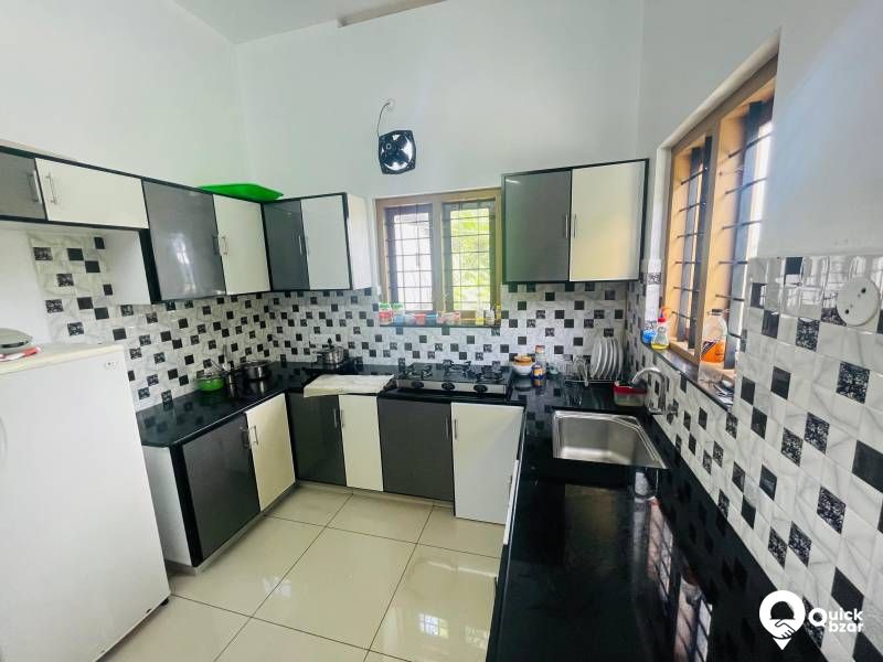 R9M HS MC  MASTER ROOM